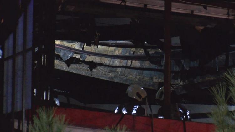 <p>Ekiplerin çalışmasıyla yangın kısa sürede söndürüldü. </p>
