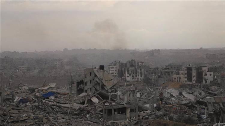 <p><span style="color:#B22222"><strong>HAMAS 1 ESİRİN CENAZESİNİ TESLİM ETMİŞTİ!</strong></span></p>
<p> </p>
<p> </p>
<p>İsrail ile Hamas arasındaki cenaze takası sürüyor. Hamas’ın Gazze Şeridi’nde tutulan 1 esirin cenazesini Uluslararası Kızılhaç Komitesi'ne (ICRC) teslim etmesinin ardından İsrail de harekete geçti.</p>