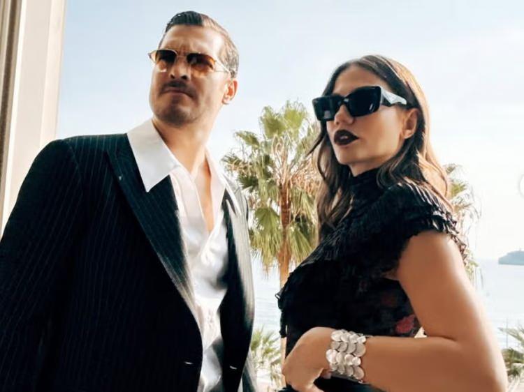 <p><strong>Eşref Rüya</strong> ekibi, <strong>Cannes</strong>'da düzenlenen ve Türk dizilerinin tanıtıldığı prestijli etkinliğe davet edilerek, <strong>Türk televizyonunun başarısını dünya çapında bir kez daha gözler önüne serdi</strong>.</p>