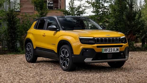 <p>- Avenger 4xe modelinin Overland donanımlı versiyonu 116 bin TL takas desteği,</p><p>- North Star’a 115 bin TL ve Summit donanımlı versiyonuna 60 bin TL takas desteği</p><p>- Compass’ın North Star ve Summit versiyonları için; 500 bin TL, 12 ay taksit yüzde 1,99 faizli kredi seçeneğinden yararlanılabiliyor.</p>
