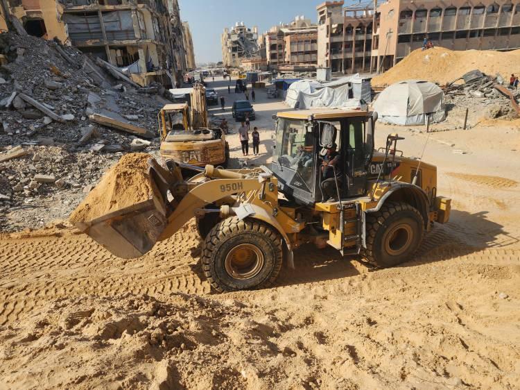 <p>Kassam Tugayları, ellerindeki tüm cesetleri teslim ettiklerini, Gazze'de kalan İsrailli esirlerin cesetlerini çıkarabilmek için özel ekipmana ihtiyaç duyduklarını açıklamıştı. </p>