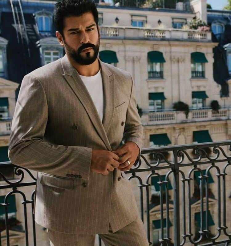 <p><strong>"Bu tarz konularda açıklama yapmaktan gerçekten sıkıldım. Çoğu haber yalan, zaten hep yalanlıyorum. Bu konuda daha fazla konuşmak bile gereksiz."</strong></p>