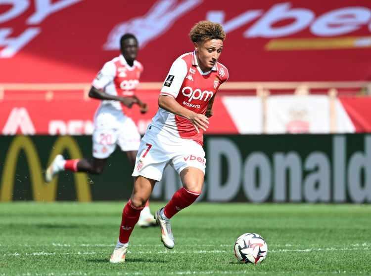 <p>Eliesse Ben Seghir</p>
