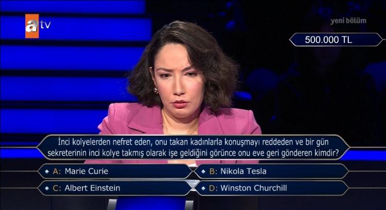 <p>Emine Barutçu, zor bir kararın eşiğindeyken,<em> <span style="color:#800080"><strong>"Eğer devam etseydim, C şıkkını işaretlerdim"</strong></span></em> dedi.</p>