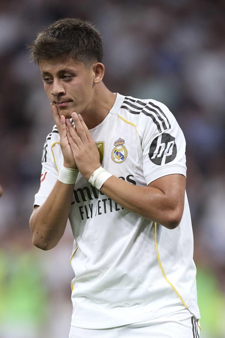 <p>Yine Real Madrid'in oyun kurucusu Arda Güler de Lionel Messi'nin listesine giremedi.</p>
