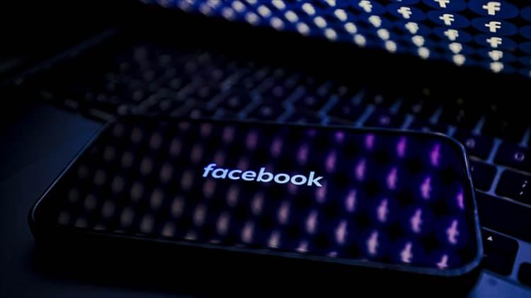 <p><em><span style="color:#800000"><strong>Sosyal medya devi Meta, Facebook’un mesajlaşma uygulaması Messenger’da köklü bir değişikliğe gidiyor. Şirket, 15 Aralık itibarıyla bazı uygulamaları devre dışı bırakacağını duyurdu.</strong></span></em></p>