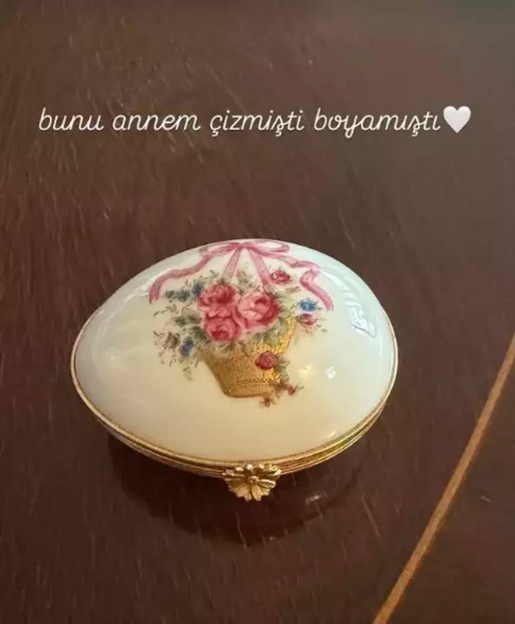 <p>Nilperi Şahinkaya, paylaşımında şu ifadeleri kullandı:</p>