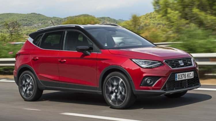<p><span style="color:#B22222"><strong>Seat Arona</strong></span><br />
</p>
<p>1.0 EcoTSI 115 PS DSG Style<br />
</p>
<p><strong>FİYAT: 1.686.000</strong></p>