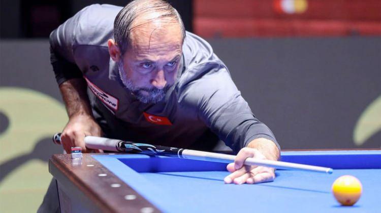 <p>Türk sporunun efsane isimlerinden biri olan milli bilardocumuz <strong>Semih Saygıner'</strong>in hayatını anlatacak ve dijital bir platformda yayınlanacak olan '<strong>Usta' dizisinde</strong> Semih Saygıner'i ünlü oyuncu <strong>Ekin Koç</strong> canlandıracak. </p>