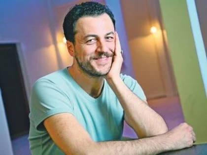 <p>Dizide; <strong>Yetkin Dikinciler</strong>, <strong>Yiğit Özşener</strong>, <strong>Buse Meral</strong>, <strong>Sümeyye Aydoğan</strong> ve <strong>Çınar Yükçeker</strong> gibi başarılı isimler rol alıyor.</p>