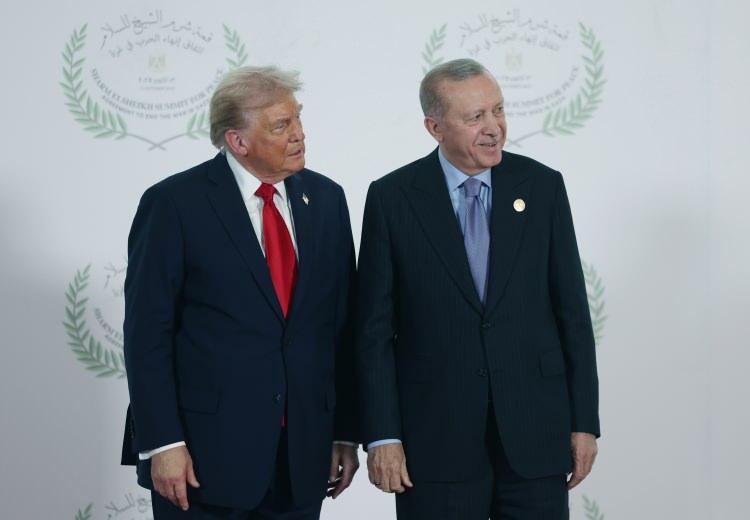 <p>Ekim 2023'ten bu yana İsrail'in Gazze'ye saldırıları nedeniyle ABD kamuoyunda gittikçe kötüleşen itibarını düzeltmek için ateşkes sonrasında çabalaması gerekeceğini yazdı.</p>
<p> </p>