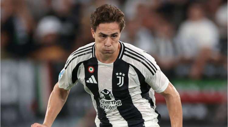 <p>Son d&ouml;nemdeki performansıyla bir&ccedil;ok Avrupa devinin radarında olan Kenan Yıldız i&ccedil;in temsilcisi Doğan Ercan, dikkat &ccedil;eken a&ccedil;ıklamalarda bulundu.</p>
