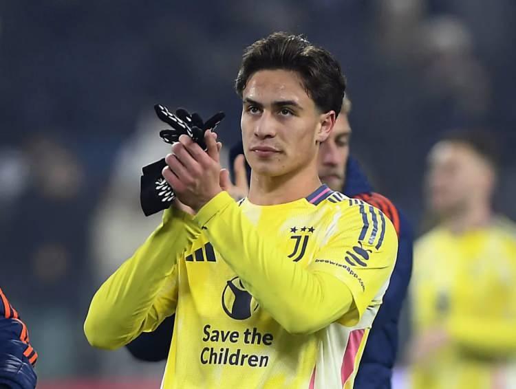 <p><strong>MENAJERİNDEN YILLAR SONRA BOMBA FENERBAHÇE İTİRAFI</strong></p>
