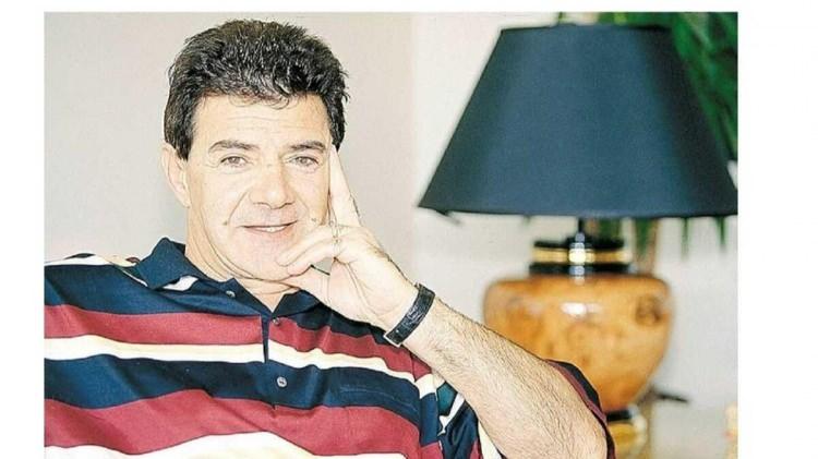 <p><strong>90’lı yıllara damgasını vuran Turnike programının unutulmaz sunucusu Güner Ümit, uzun süredir ekranlardan uzak bir yaşam sürüyordu. Ünlü sunucu, uzun bir aradan sonra yeniden ortaya çıktı. Ümit’in son hali sosyal medyada gündem oldu.</strong></p>