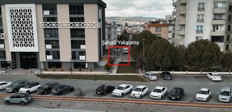 <p><span style="color:#A52A2A"><strong>5 PARÇA YABANCI MADDE TESPİT EDİLDİ </strong></span></p>
<p>Uluslararası uyuşturucu madde ticareti şüphesi ile İran uyruklu şüpheli yapılan iç beden muayenesinde tomografi görüntülerinde <strong>5 parça yabancı cisim olduğu tespit edildi.</strong></p>