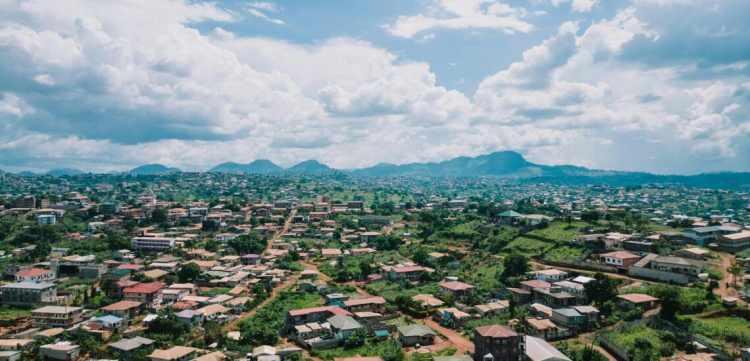 <p><span style="color:inherit"><strong><span style="color:rgb(178, 34, 34)">18)&nbsp; KAMERUN</span>&nbsp; |&nbsp;&nbsp;1,09 MİLYAR DOLAR</strong></span></p>

<p>&nbsp;</p>
