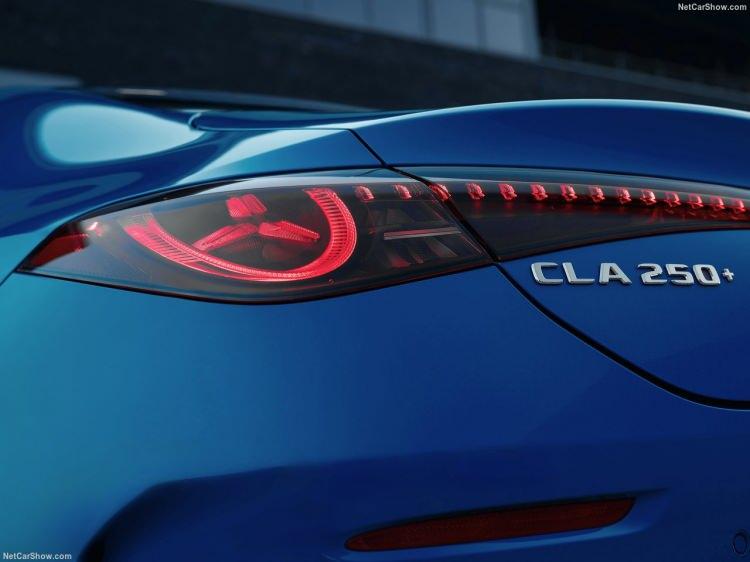 <p>Bu sayede, verimliliğin kabin sıcaklığından ödün vermemesi ve hızlı şarj sırasında iç mekânın uygun sıcaklıkta tutulması sağlanıyor.</p>