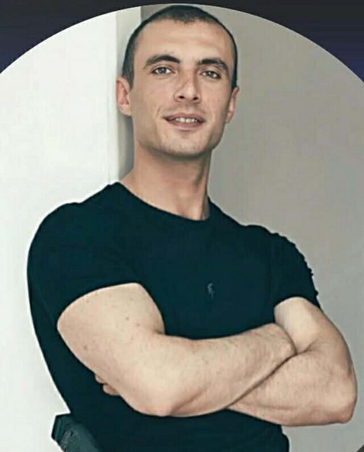 <p>Olayda hayatını kaybeden Uzman Çavuş Kemal Ekri'nin cenazesi Ankara, Göktuğ Çalık'ın cenazesi ise Balıkesir'in Edremit ilçesi Güre Mahallesi'nde önceki gün toprağa verildi.</p>