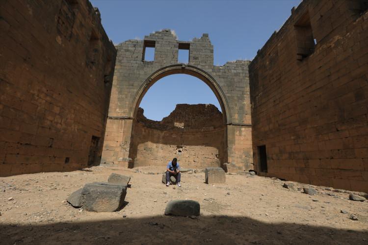 <p><strong>- Hz. Muhammed'in </strong>(ﷺ)<strong> Rahip Bahira ile karşılaştığı yer olarak biliniyor</strong></p>