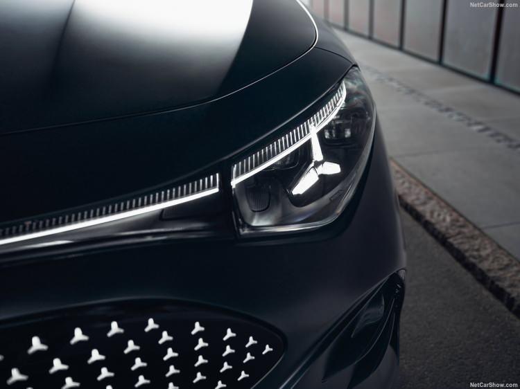 <p>Bu da Mercedes-Benz'in bu segmentte ilk kez kullandığı Bağlantı Kesme Ünitesi (DCU) tarafından gerçekleştiriliyor. Bu teknoloji, ön aksın enerji kayıplarını yüzde 90 azaltarak menzili önemli ölçüde artırıyor.</p>
