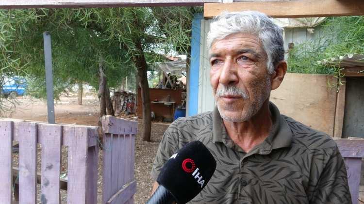 <p>Antalya'da arkadaşına yaptığı iyilik nedeniyle hayatı kâbusa dönen 5 çocuk babası Kurtuluş Gümüş (61) "22 yıldır evli olduğum eşimle aram bozuldu, en sonunda beni evden kovdu." diyerek yaşadıklarını anlattı. </p>