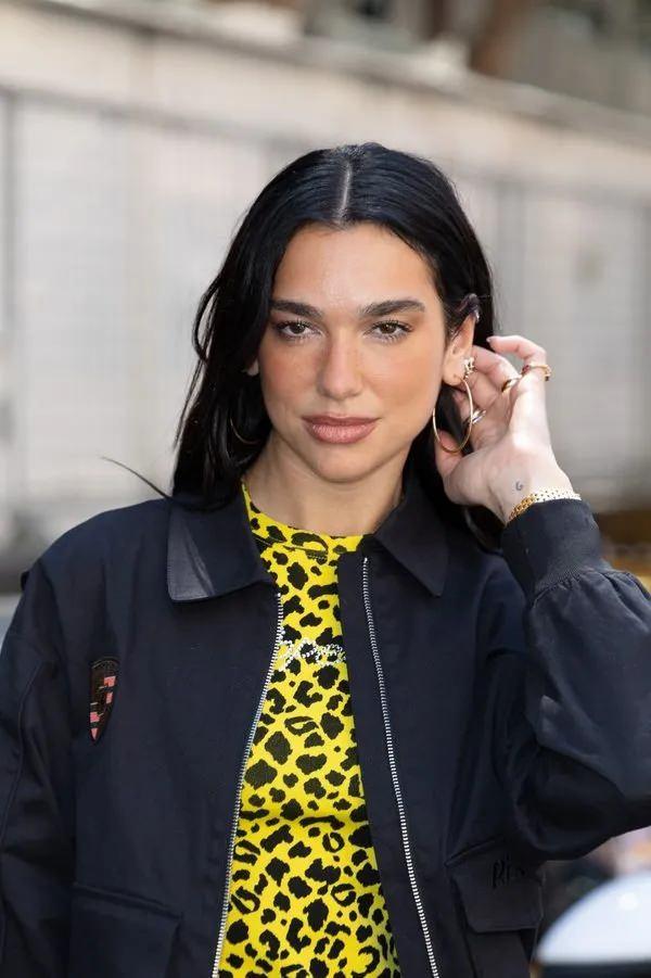 <p>Kosova k&ouml;kenli sanat&ccedil;ı, Filistin davasına verdiği desteğin kişisel &ccedil;ıkarların &ouml;tesinde olduğunu vurgulayarak şu ifadeleri kullandı:</p>
