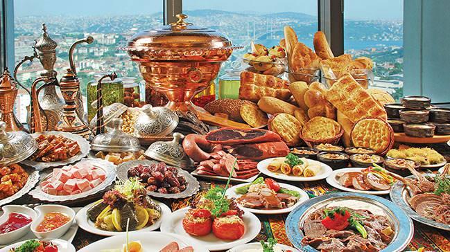 <p><strong>Türkiye</strong>, TasteAtlas'ın hazırladığı listede <strong>Gaziantep</strong>, <strong>İstanbul</strong> ve <strong>İzmir</strong> şehirleriyle <strong>ilk 60'a</strong> girmeyi başararak <strong>gastronomi dünyasında güçlü bir imza</strong> attı.</p>