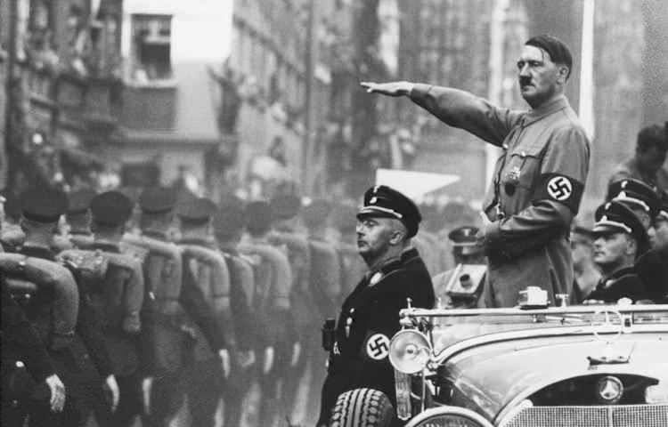 <p><span style="color:inherit"><strong><span style="color:rgb(178, 34, 34)">ADOLF HİTLER</span>  |  12 YIL</strong></span></p>
<p><span style="color:inherit"> </span></p>
<p><span style="color:inherit">Doğum: 20 Nisan 1889  |  Ölüm: 30 Nisan 1945</span></p>
<p> </p>