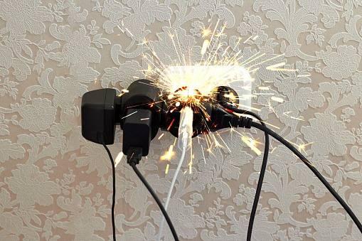 <p>Peki, evde en fazla elektrik tüketen aletler hangileri?</p>
