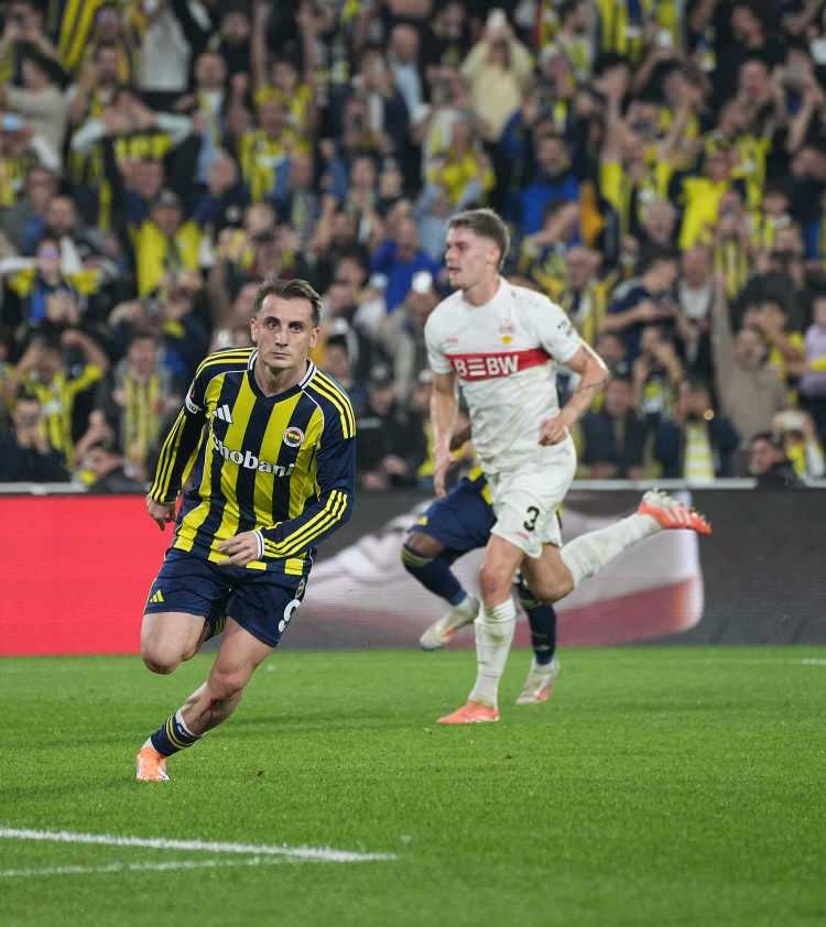 <p>Bundesliga 3'ncüsünü Kerem Aktürkoğlu'nun penaltı golüyle mağlup eden Sarı-lacivertlilerin bu zaferi Almanlar tarafından masaya yatırıldı.</p>
