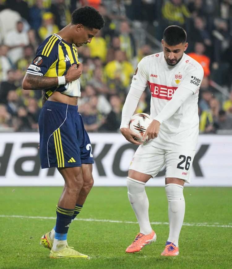 <p>Stuttgarter-Nachrichten: "Penetrasyon eksikliği: VfB, Fenerbahçe'ye 0-1 yenildi"<br />
<br />
"VfB Stuttgart, Avrupa Ligi'ndeki ikinci deplasman maçında bir yenilgi daha aldı. Heyecan dolu karşılaşmada hakem de ilgi odağıydı."</p>