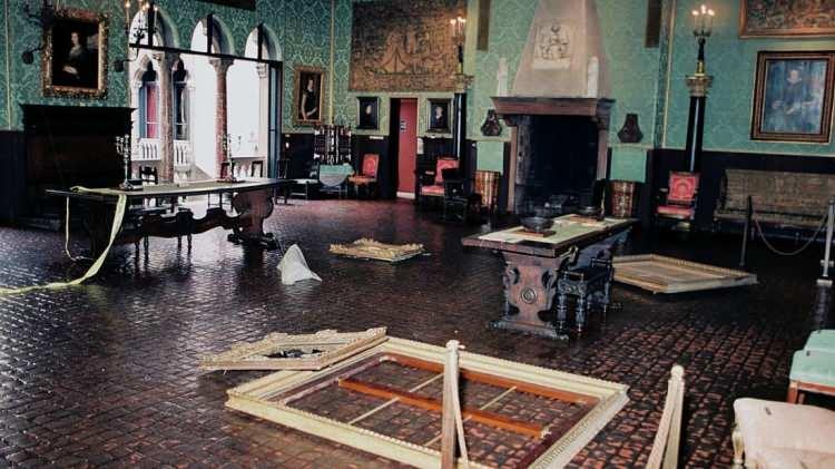 <p>Hâlâ büyük çoğunluğu bulunamadı; olay ABD tarihinin en ünlü çözülememiş sanat soygunlarından. </p>
