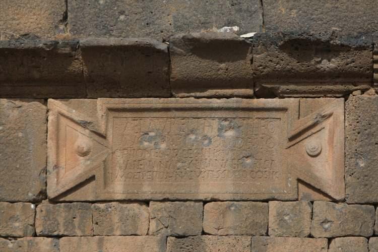 <p>Mikdad, ayrıca Rahip Bahira ile Hz. Muhammed'in (ﷺ) karşılaşma hikayesine dair bildiği detayları aktararak, bölgenin önemine dikkati çekti.</p>

<p> </p>
