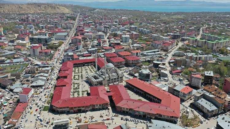 <p>Van Erciş nüfusu 171.035</p>
