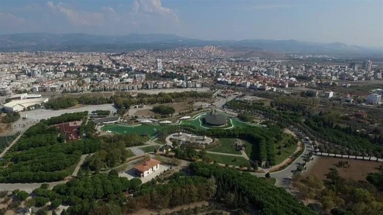 <p>Manisa Akhisar nüfusu 178.812</p>
