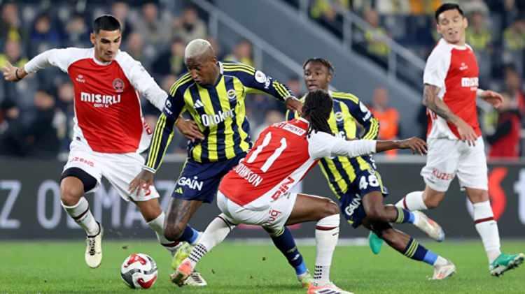 <p>Süper Lig'in 9. haftasında Fenerbahçe, Fatih Karagümrük'ü 2-1'lik skorla mağlup etmişti.</p>