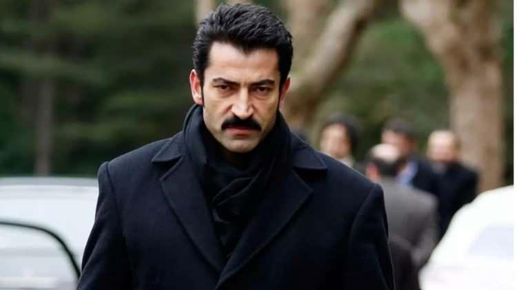 <p><strong>Karizmatik jön Kenan İmirzalıoğlu</strong>, uzun bir aradan sonra televizyon ekranlarına geri dönmeye hazırlanıyor. </p>
