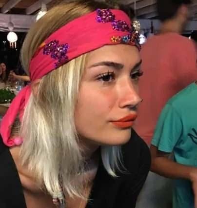 <p>Bir süre Hendek Cezaevi'nde kalan Melisa'nın, aile kaynaklarının verdiği bilgiye göre dün tahliye edildiği bildirildi.</p>
<p> </p>