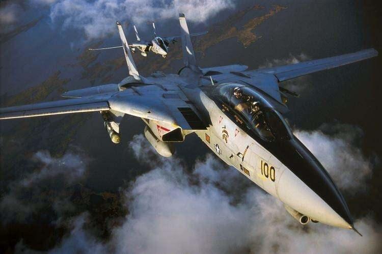 <p><strong><span style="color:rgb(178, 34, 34)">11)  GRUMMAN F-14 TOMCAT </span></strong> |  ABD</p>
