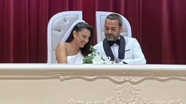 <p>Aile &uuml;yeleri ve yakın dostlarının katıldığı t&ouml;ren, <strong>samimi</strong> ve <strong>g&ouml;sterişten uzak</strong> bir atmosferde ger&ccedil;ekleşti.&nbsp;</p>
