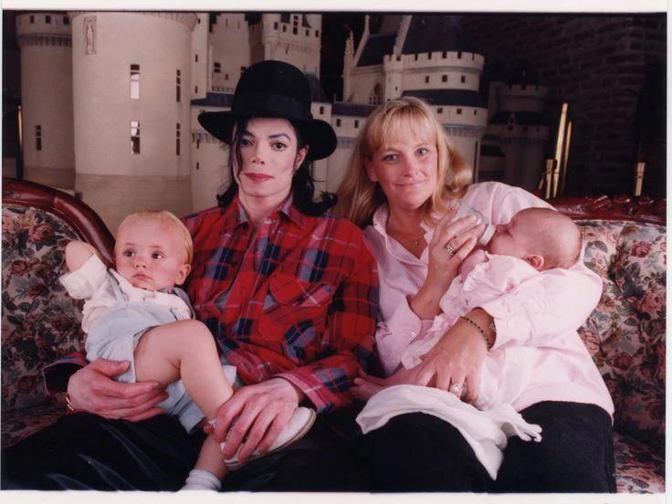 <p>Mahkeme kayıtlarına göre Paris Jackson, 2021 yılında <strong>3 milyon 273 bin dolar</strong> (yaklaşık 137 milyon TL) harcadı. Jackson bu harcamaların:</p>