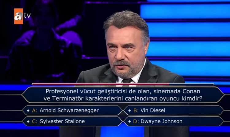 <p> 30 bin TL değerin olan soruda yarışmacının karşısına, <strong>"Profesyonel vücut geliştiricisi de olan, sinemada Conan ve Terminator karakterlerini canlandıran oyuncu kimdir?"</strong> sorusu çıktı.</p>
