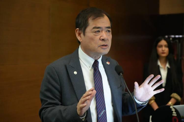 <p>Marmara Bölgesi'nde, özellikle Bandırma'da yaklaşık 400 yıldır enerji birikimi olduğuna dikkati çeken Japon deprem uzmanı Yoshinori Moriwaki, "Dikkatli olunmalı" dedi.</p>
<p> </p>