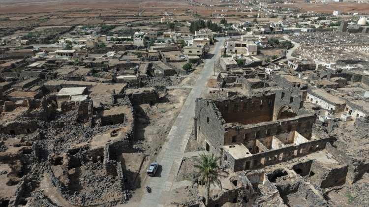 <p>Roma öncesinde Nabati Krallığı’nın önemli şehirlerinden Busra, Roma döneminde Arabistan eyaletinin başkenti yapıldı.</p>
<p> </p>