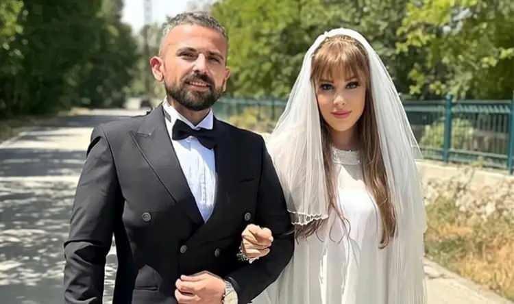 <p><span style="color:#800080"><strong>"BU MEKANIN AÇILMASINA GÜNDE 30 BARDAK KAHVE İÇMESİ NEDEN OLDU"</strong></span></p>
