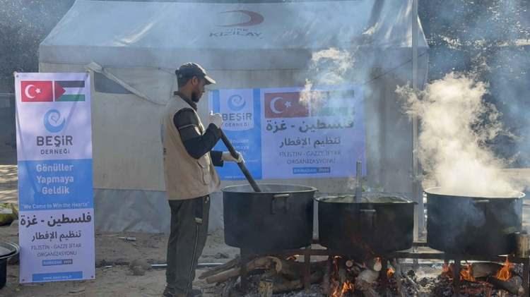 <p><strong>- Beşir Derneği</strong></p>

<p> </p>
