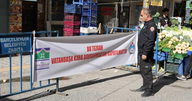<p>Bahçelievler Belediyesi Zabıta Müdürlüğü ekipleri, ilçe genelinde yürüttüğü pazar denetimlerinde vatandaşların şikayetlerini dinledi. </p>
