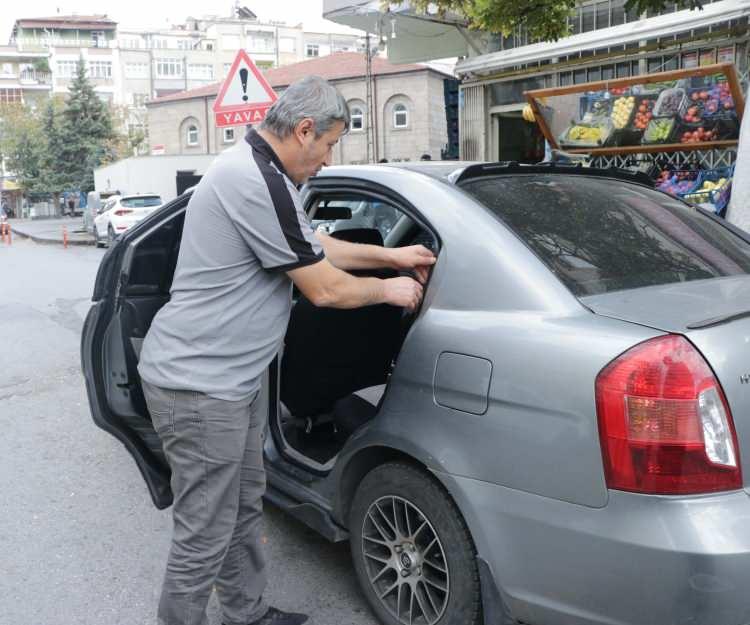 <p>Kentte bir manavda çalışan Süleyman Mısırlı, 27 Haziran’da mahalledeki bir kişiden<span style="color:#A52A2A"><em> 235 bin TL'ye anlaşıp,</em></span> otomobil satın aldı.</p>