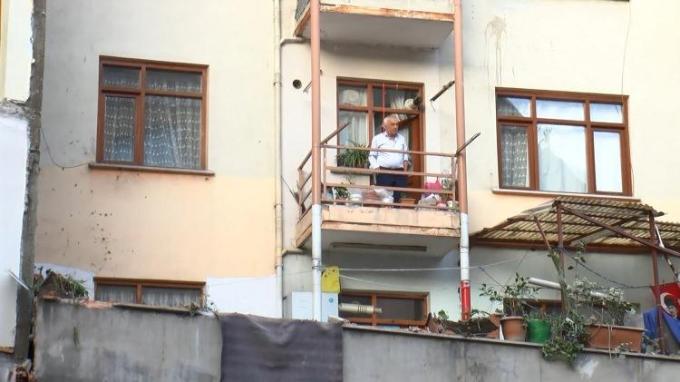 <p>Olay, Çarşamba günü Veliefendi Mahallesi Arif Şentürk Sokağı'nda meydana geldi. </p>
