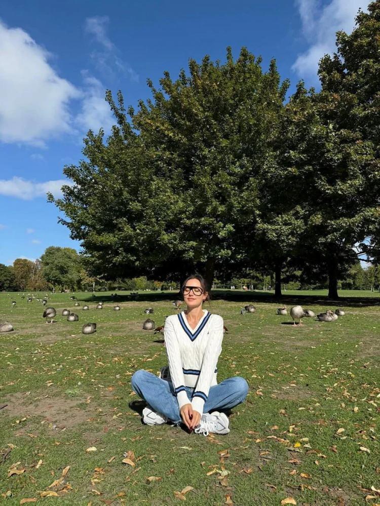 <div>Güzel oyuncu, yüzü olduğu markanın reklamından 28 milyon TL kazandı. Ünlü isim, eşi Burak Özçivit'le en çok kazanan oyuncular arasında.</div>

<div> </div>
